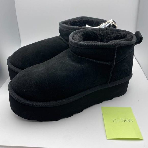 CUSHIONAIRE Women's COZY Genuine Suede pull on platform boot BLACK 7.5W - Picture 2 of 6